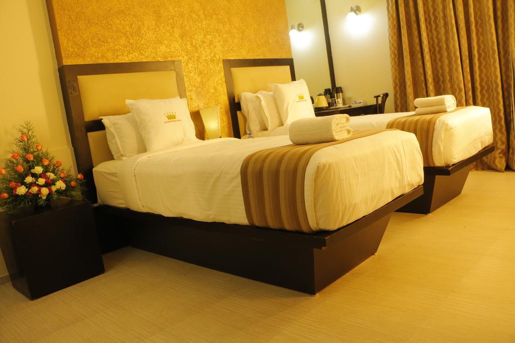 Pattom Royal Hotel Тривандрум Экстерьер фото