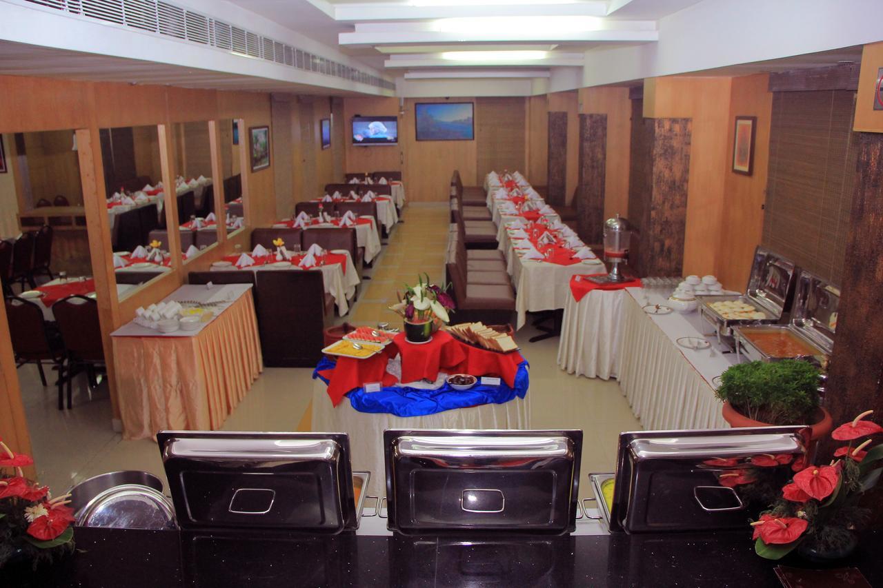 Pattom Royal Hotel Тривандрум Экстерьер фото